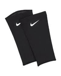 NIKE GUARD LOCK SLEEVE